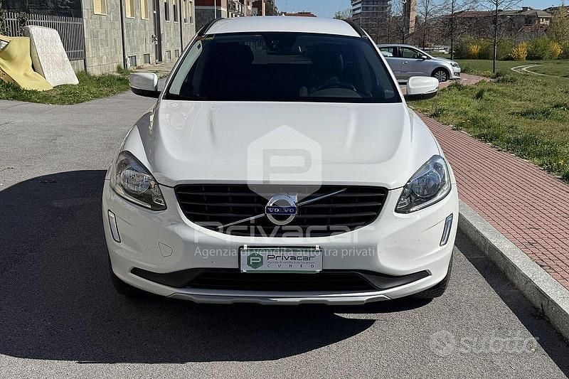 Usata Volvo XC60 Momentum 150 CV (110 kW) 2016 Bianco SUV