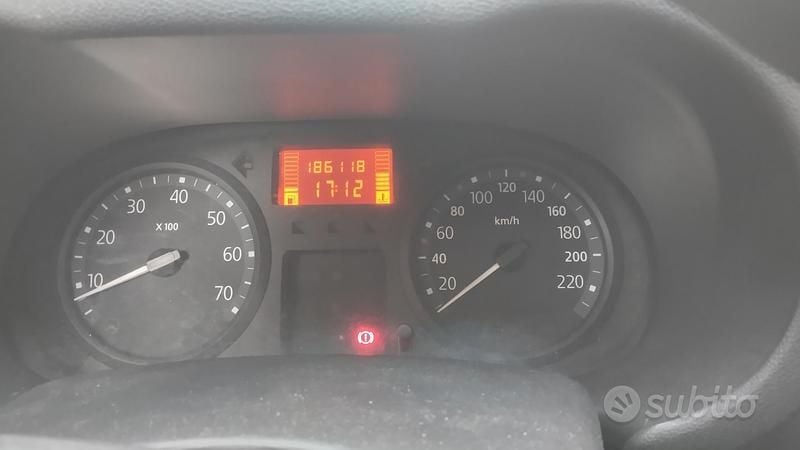 Usata Renault Clio II 58 CV (42 kW) 2007 Grigio Utilitaria