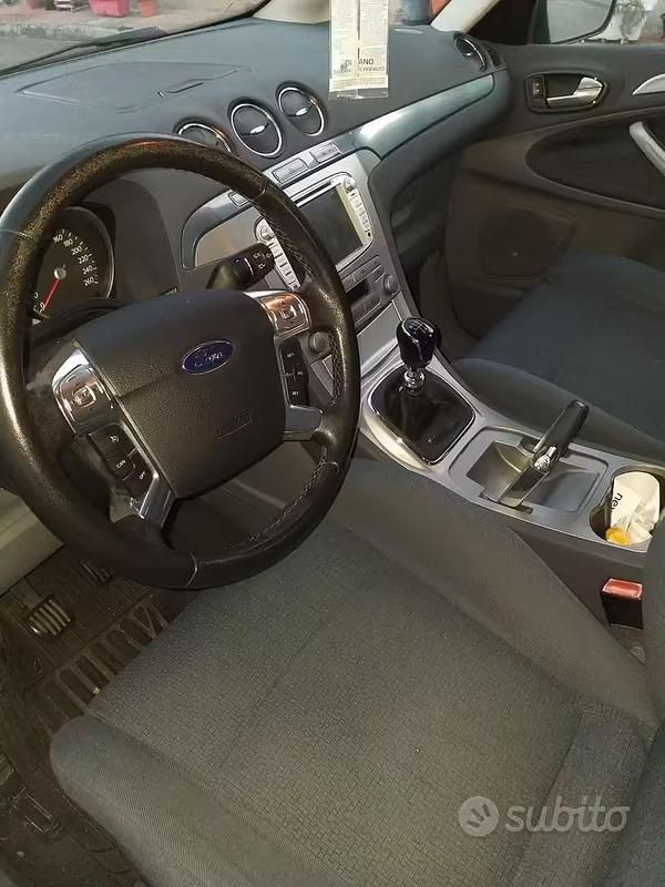 Usata Ford S-MAX 140 CV (102 kW) 2008 Monovolume