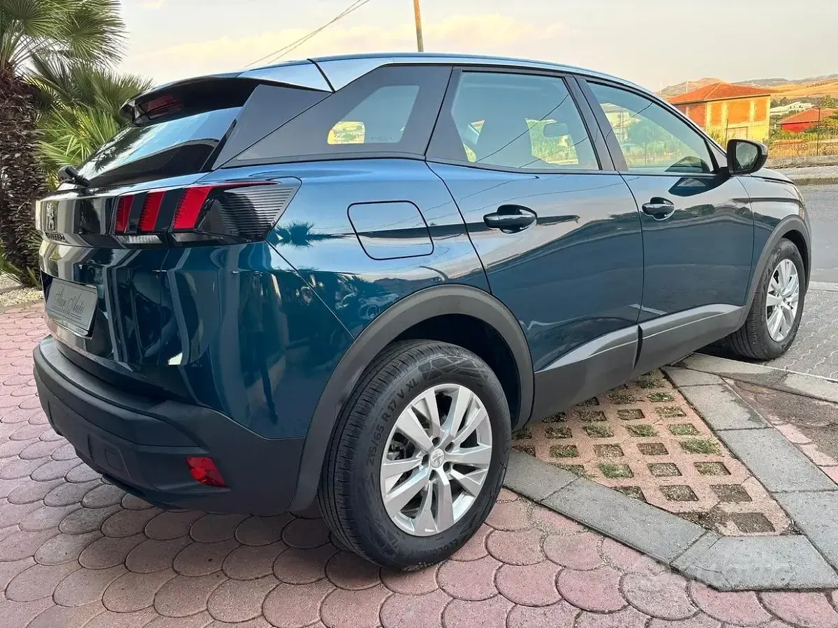 Usata Peugeot 3008 Active 131 CV (96 kW) 2022 Bluazzurro SUV