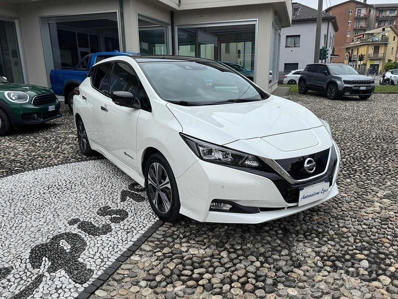 Usata Nissan Leaf Tekna 89 kW (122 CV) 2018 Bianco Utilitaria