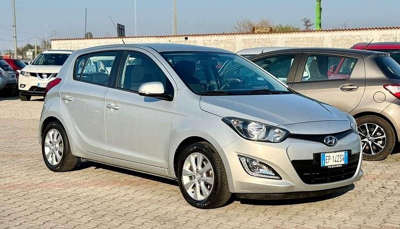 Usata Hyundai i20 Edition 84 CV (61 kW) 2013 Other Utilitaria