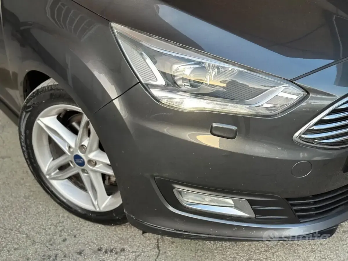 Usata Ford C-MAX Titanium 120 CV (88 kW) 2016 Grigio Monovolume