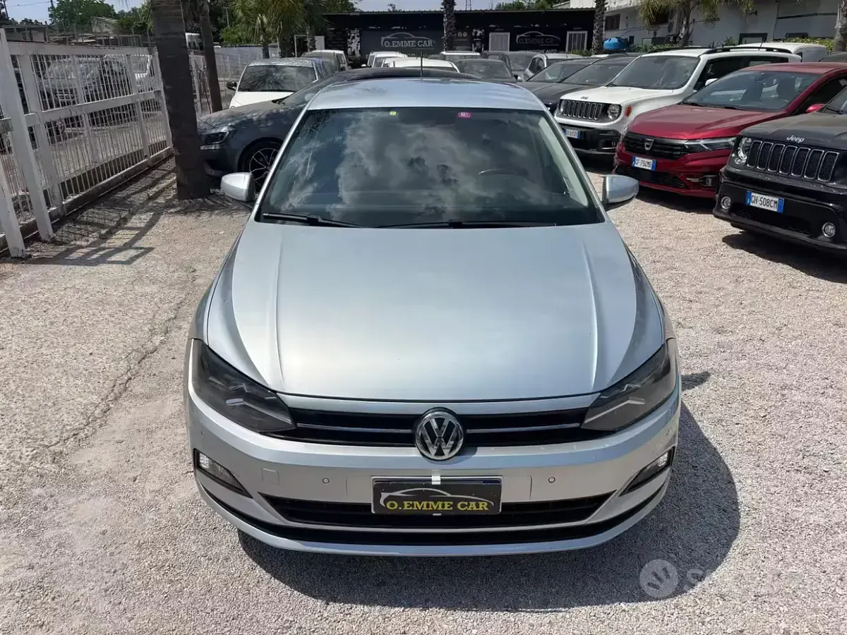 Usata VW Polo Trendline 80 CV (58 kW) 2019 Grigio Utilitaria