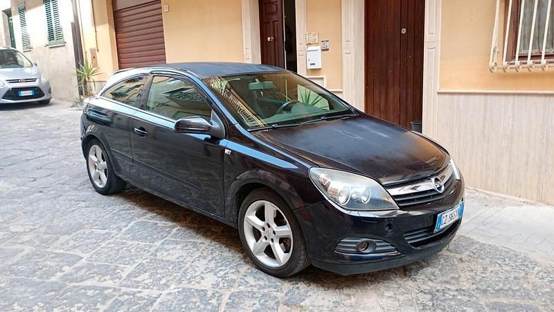 Usata Opel Astra 116 CV (85 kW) 2006 Utilitaria