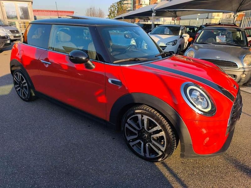 Usata Mini Cooper D 116 CV (85 kW) 2018 Arancione Utilitaria