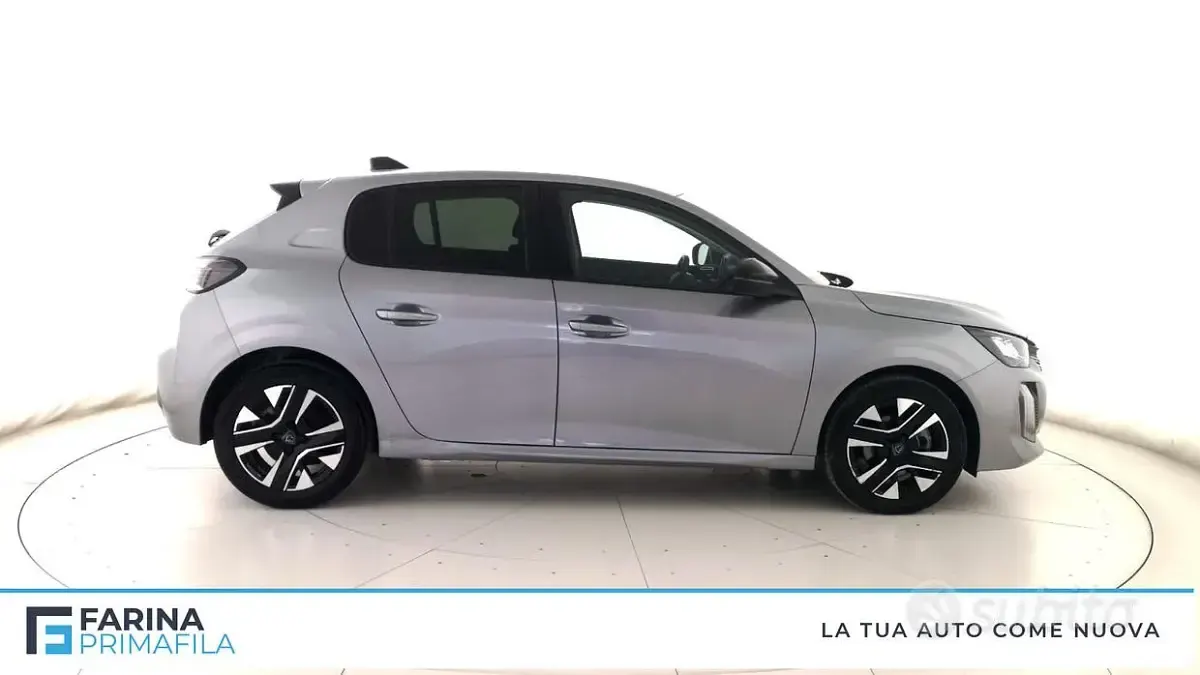 Usata Peugeot 208 Allure 101 CV (74 kW) 2025 Grigio artense Utilitaria