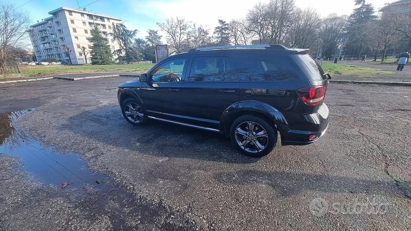 Usata Fiat Freemont Cross 170 CV (125 kW) 2015 Nero SUV