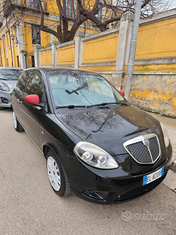 Usata Lancia Ypsilon 2012 Nero Utilitaria
