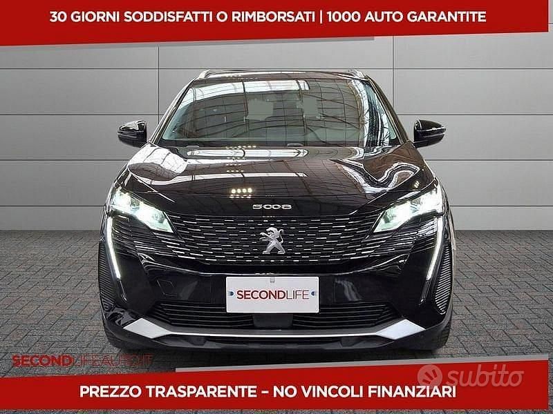 Usata Peugeot 5008 Allure 130 CV (95 kW) 2022 Nero SUV