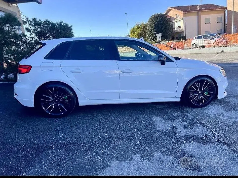 Usata Audi A3 Comfort 310 CV (228 kW) 2017 Bianco Berlina