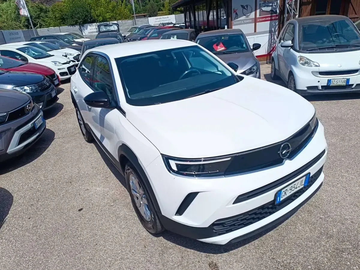Usata Opel Mokka Edition 101 CV (74 kW) 2023 Bianco SUV