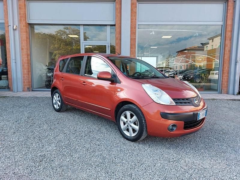 Usata Nissan Note Acenta 88 CV (64 kW) 2007 Marrone Monovolume