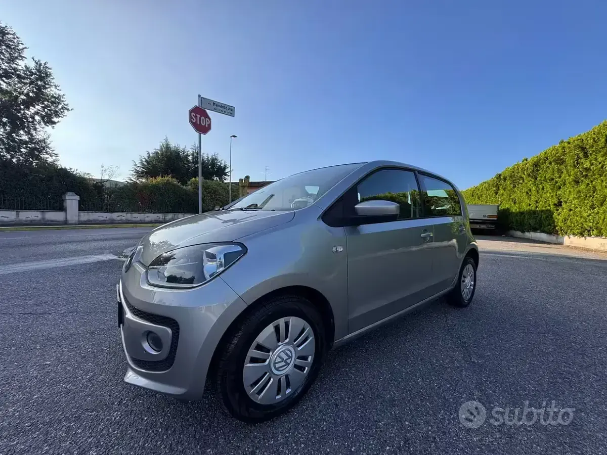 Usata VW up! 68 CV (50 kW) 2014 Grigio Utilitaria