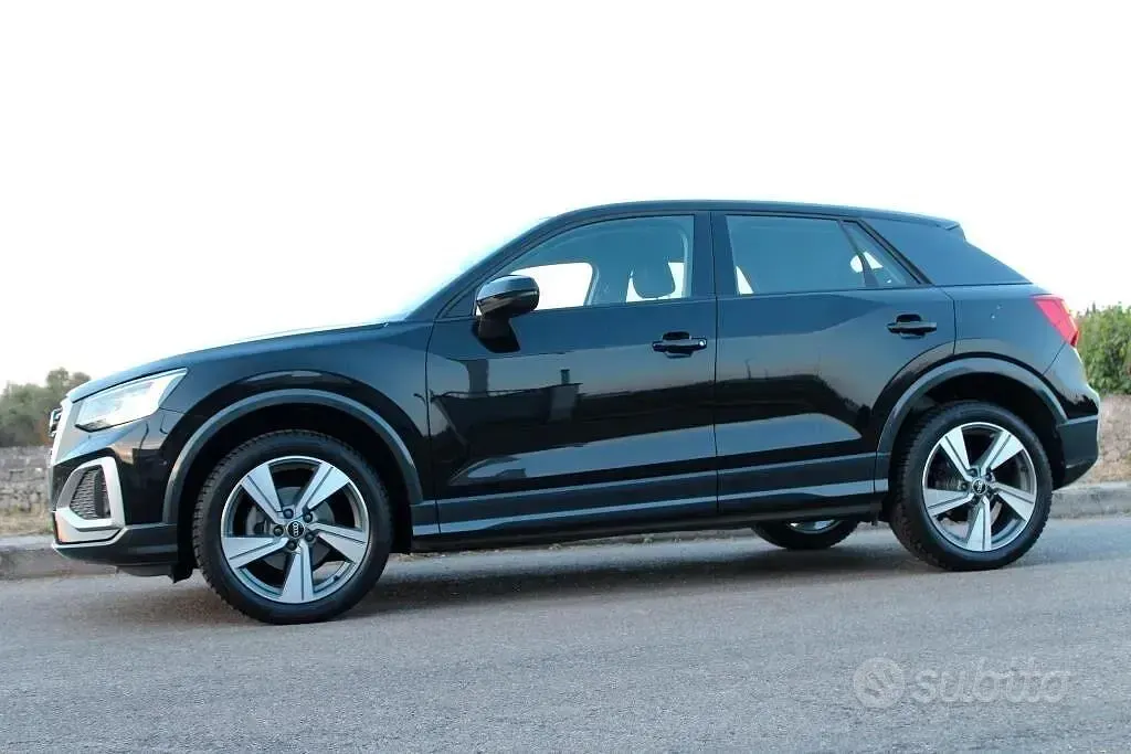 Usata Audi Q2 Admired 116 CV (85 kW) 2022 Nero SUV