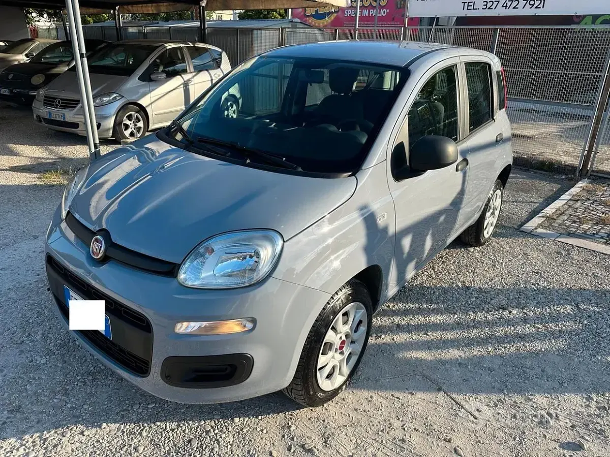 Usata Fiat Panda Lounge 84 CV (61 kW) 2020 Grigio Utilitaria