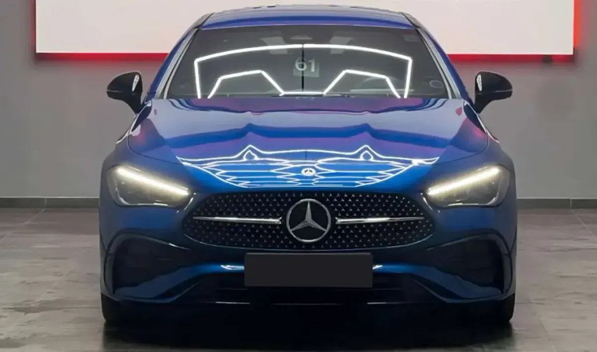 Usata Mercedes CLE200 Advanced Plus 204 CV (150 kW) 2023 Blu/azzurro Coupé