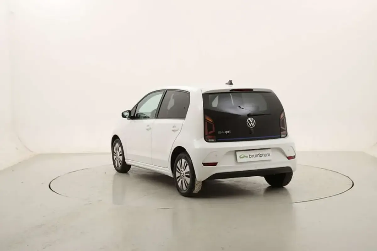 Usata VW e-up! 61 kW (83 CV) 2021 Bianco Utilitaria