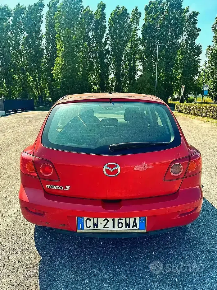 Usata Mazda 3 109 CV (80 kW) 2005 Rosso Berlina