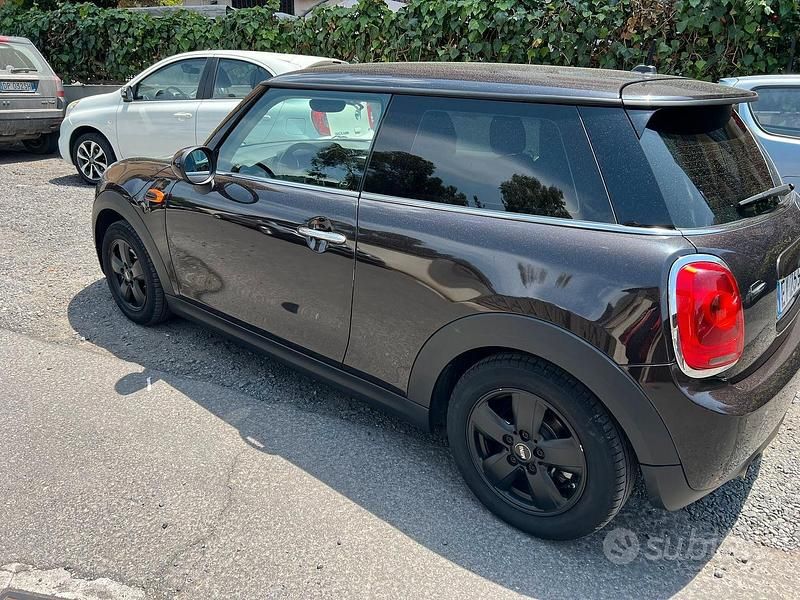 Begagnad Mini Cooper Coupé 75 HK (55 kW) 2015 Sportkupé