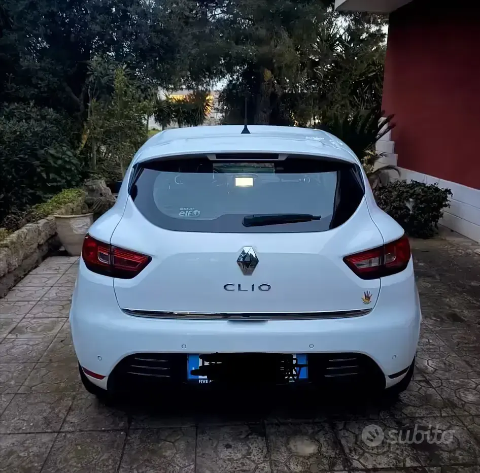 Usata Renault Clio IV 75 CV (55 kW) 2018 Bianco Berlina