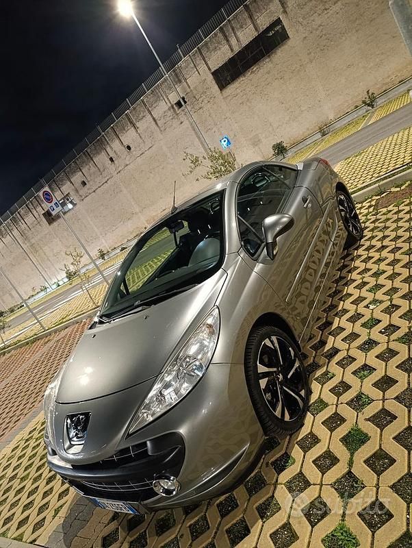 Usata Peugeot 207 CC Roland Garros 2009 Grigio Cabrio