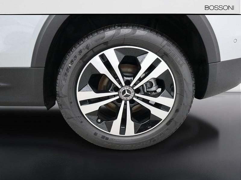 Nuova Mercedes GLB200 Advanced Plus 150 CV (110 kW) 2025 Argento SUV