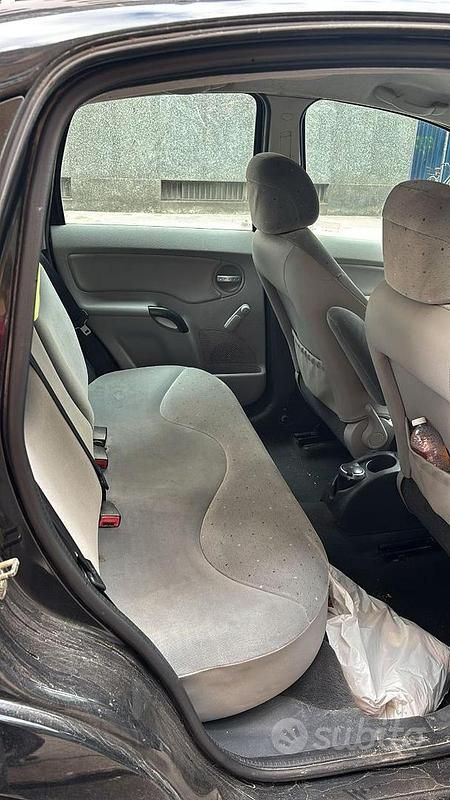 Usata Citroën C3 60 CV (44 kW) 2003 Nero Utilitaria