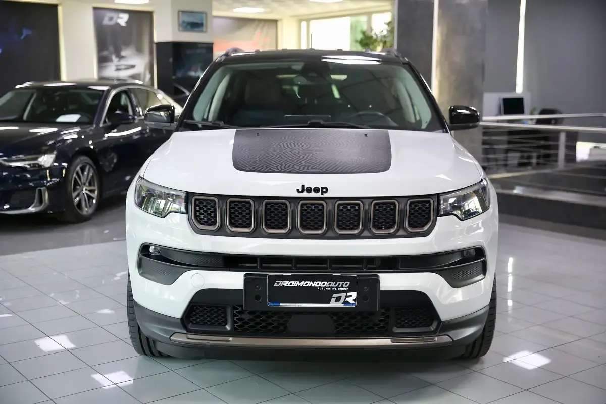 Usata Jeep Compass 180 CV (132 kW) 2023 Bianco SUV