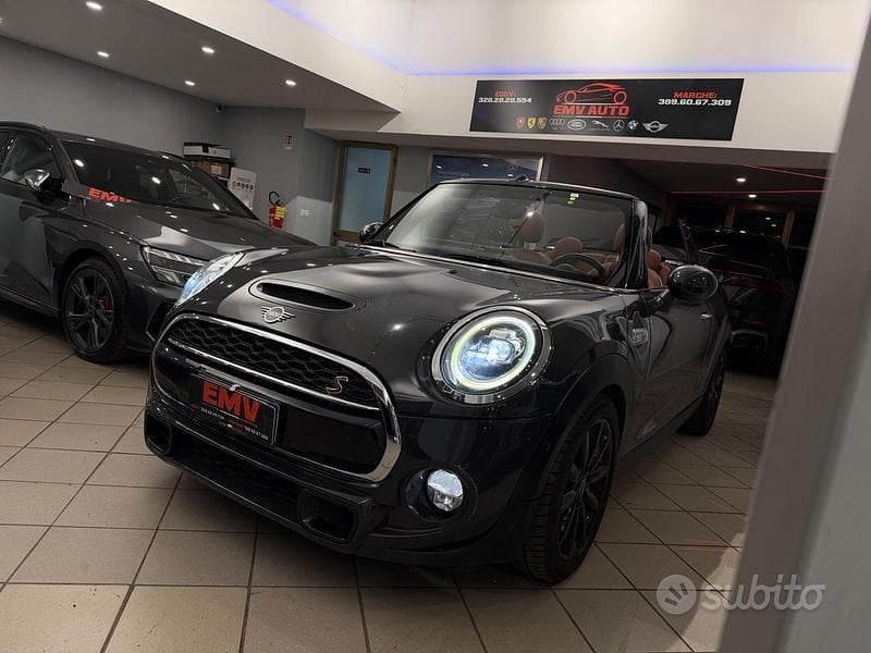 Usata Mini Cooper SD Cabriolet Hype 170 CV (125 kW) 2018 Grigio Cabrio