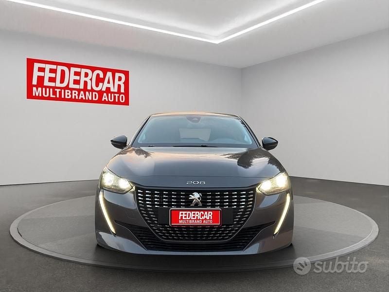 Usata Peugeot 208 Allure 101 CV (74 kW) 2022 Grigio Utilitaria