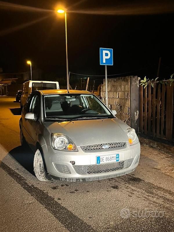 Usata Ford Fiesta 2007 Utilitaria