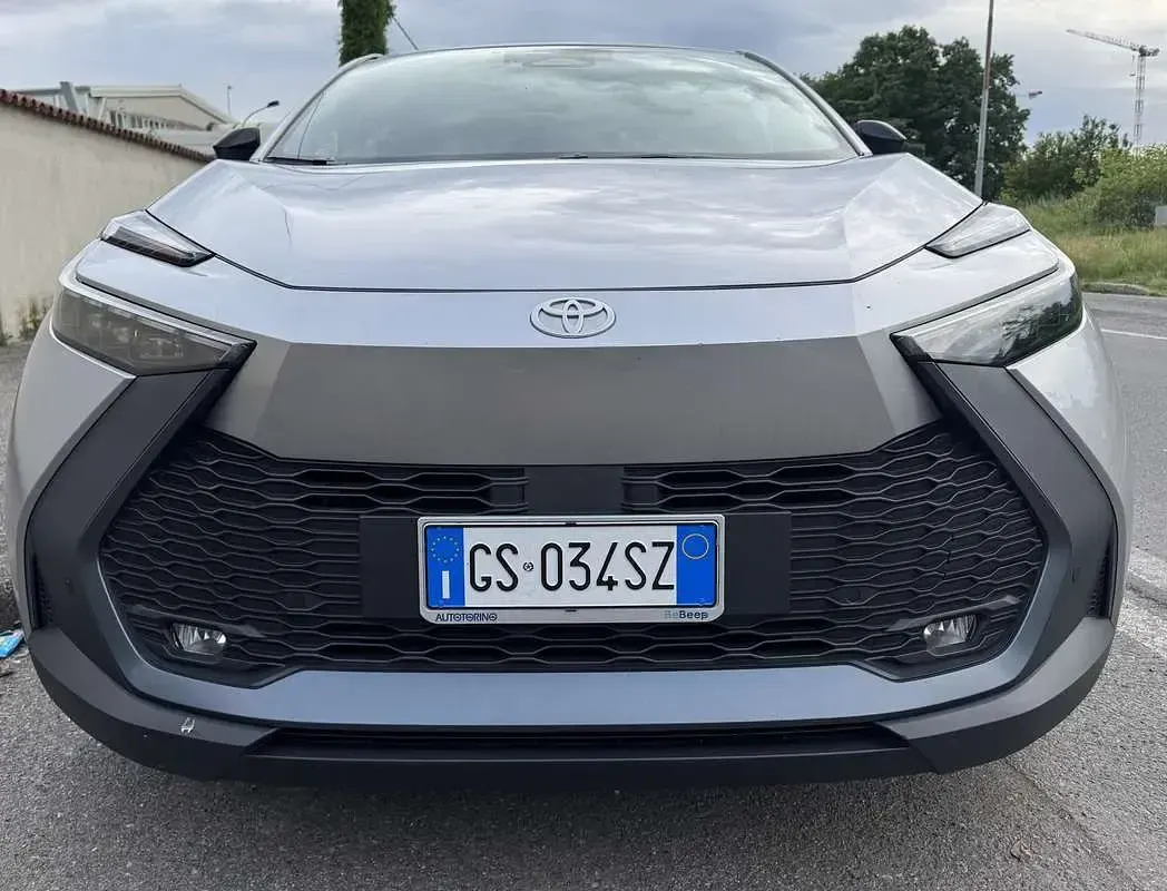 Usata Toyota C-HR Trend 98 CV (72 kW) 2024 SUV