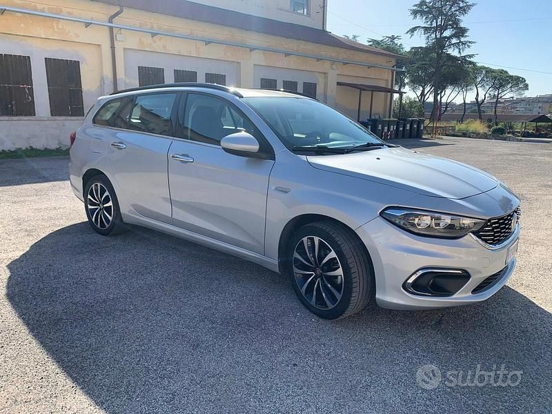 Usata Fiat Tipo Lounge 120 CV (88 kW) 2019 Grigio Station wagon