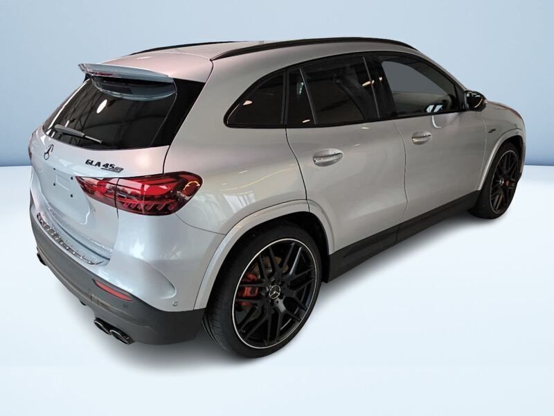 Usata Mercedes GLA45 AMG AMG 421 CV (309 kW) 2024 Argento metallizzato SUV