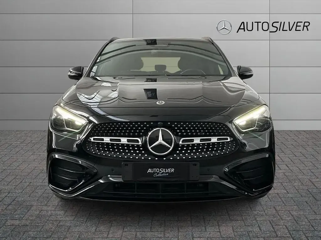 Nuova Mercedes GLA200 Advanced Plus 150 CV (110 kW) 2026 Nero / metallizzato SUV