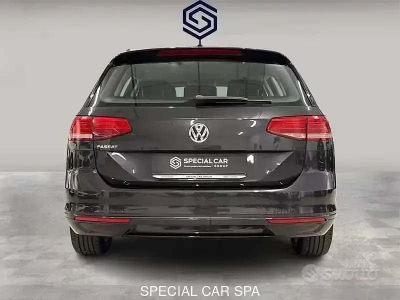 Usata VW Passat Business 150 CV (110 kW) 2019 Grigio Station wagon