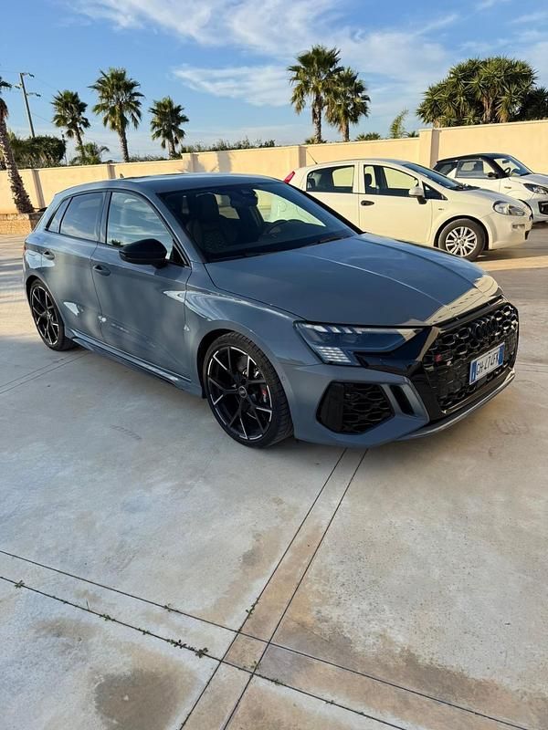 Usata Audi RS3 399 CV (293 kW) 2022 Blu Berlina