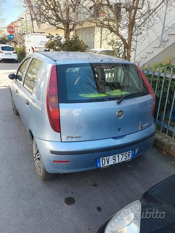 Usata Fiat Punto 2009 Blu Utilitaria