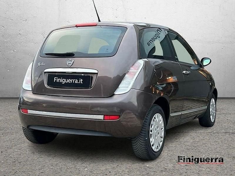 Usata Lancia Ypsilon Platinum 69 CV (50 kW) 2011 Marrone Utilitaria