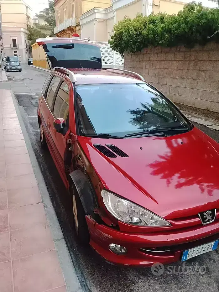 Usata Peugeot 206 88 CV (64 kW) 2006 Rosso Station wagon