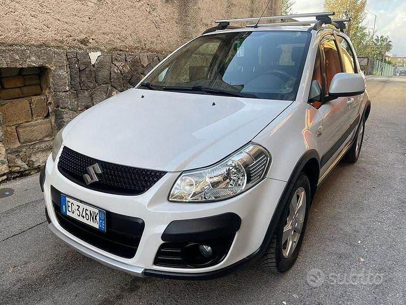 Bianco Usata 2011 Suzuki SX4 GL SUV | 2890 € (Buon prezzo) - Immagine 1/4