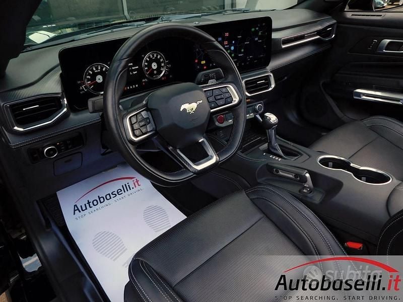 Usata Ford Mustang GT 446 CV (328 kW) 2024 Nero Cabrio