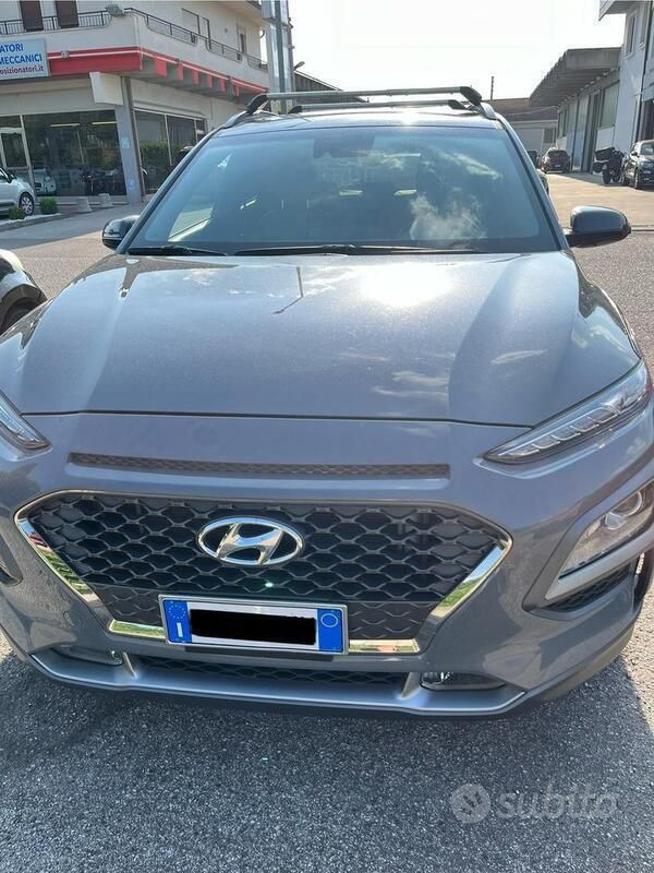 Usata 2019 Hyundai Kona Xpossible SUV | 15.000 € (Cara) - Immagine 1/4