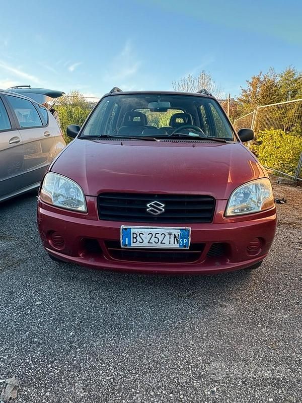 Usata Suzuki Ignis 83 CV (61 kW) 2002 Rosso Utilitaria