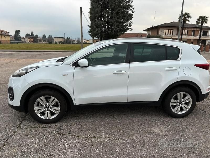 Usata Kia Sportage 116 CV (85 kW) 2018 Bianco SUV