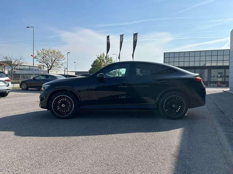 Nuova Mercedes GLC200 163 CV (119 kW) 2026 Nero SUV
