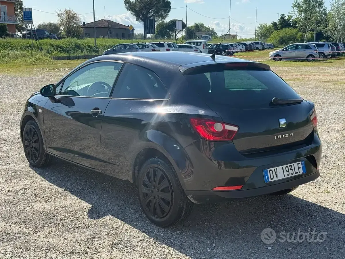 Usata Seat Ibiza 80 CV (58 kW) 2009 Nero Coupé
