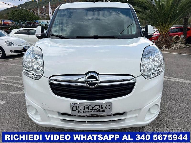 Usata Opel Combo 105 CV (77 kW) 2019 Bianco Monovolume