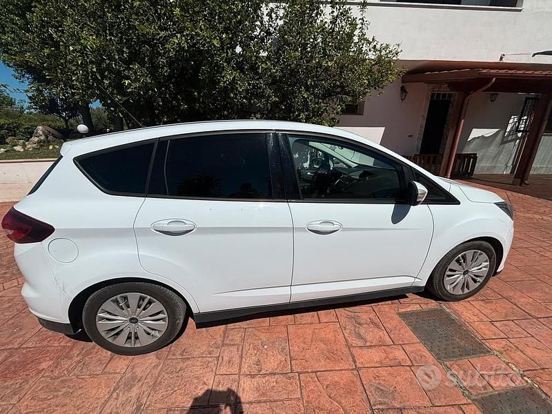 Usata Ford C-MAX 120 CV (88 kW) 2016 Bianco Monovolume
